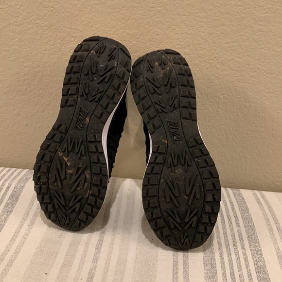 Rival slip on sneakers size 9 - Picture 5 of 5